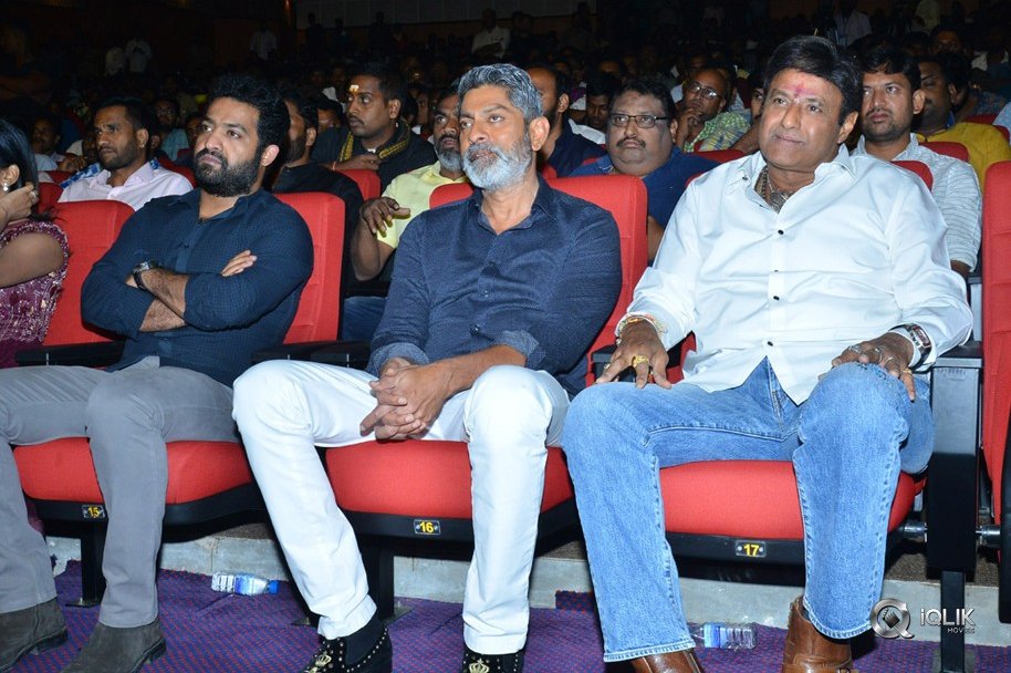 Aravinda-Sametha-Veera-Raghava-Success-Meet-Photos